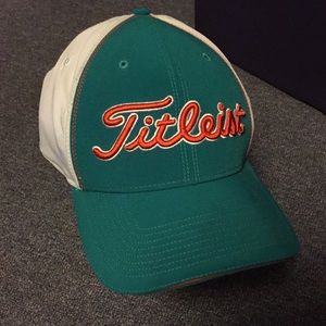 Titleist hat L/XL
